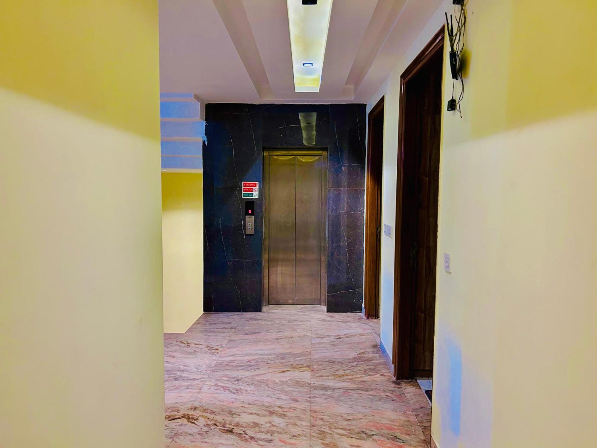 Hotel Royal Paradise By Kdson New Delhi Extérieur photo
