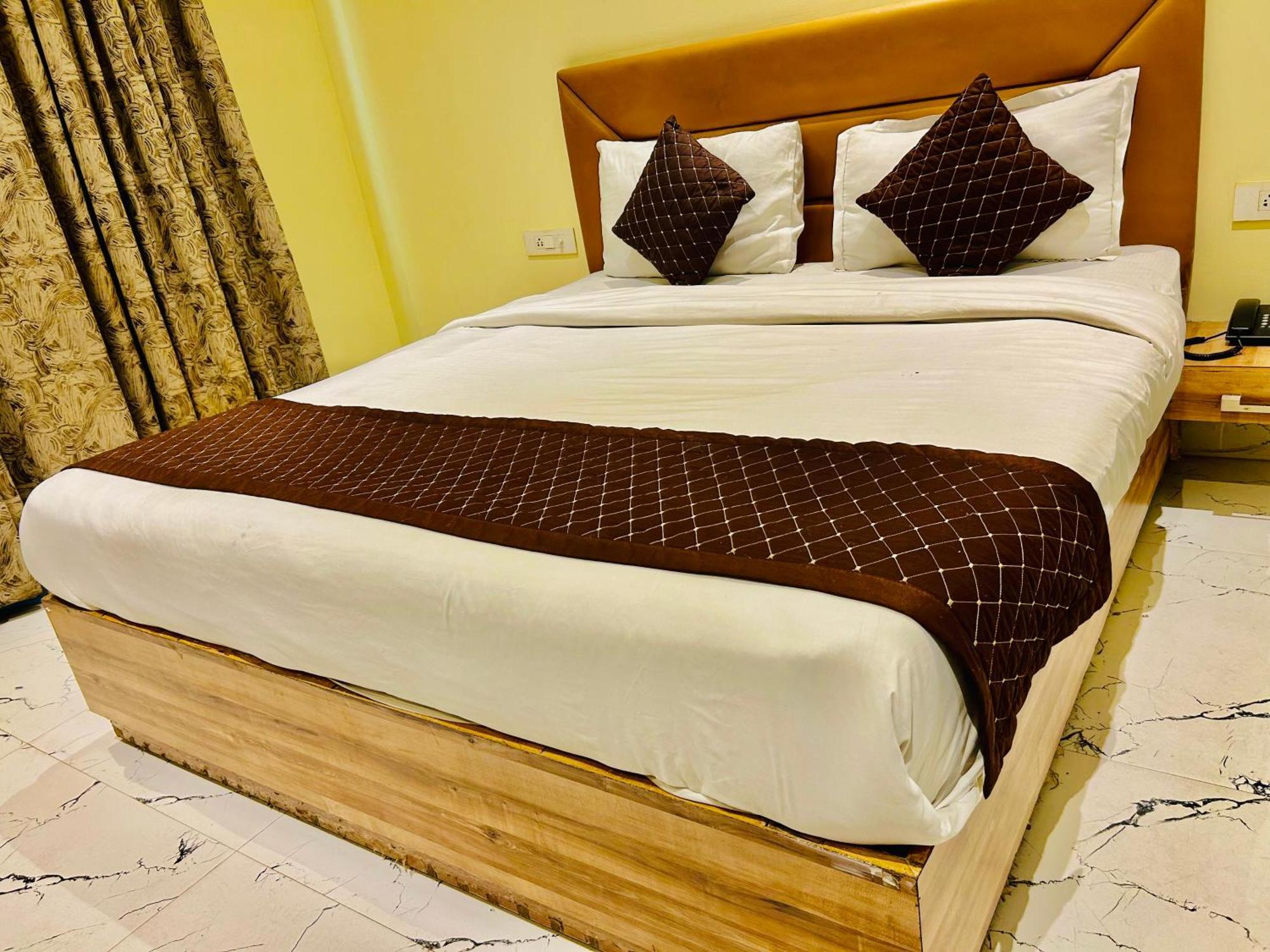 Hotel Royal Paradise By Kdson New Delhi Extérieur photo