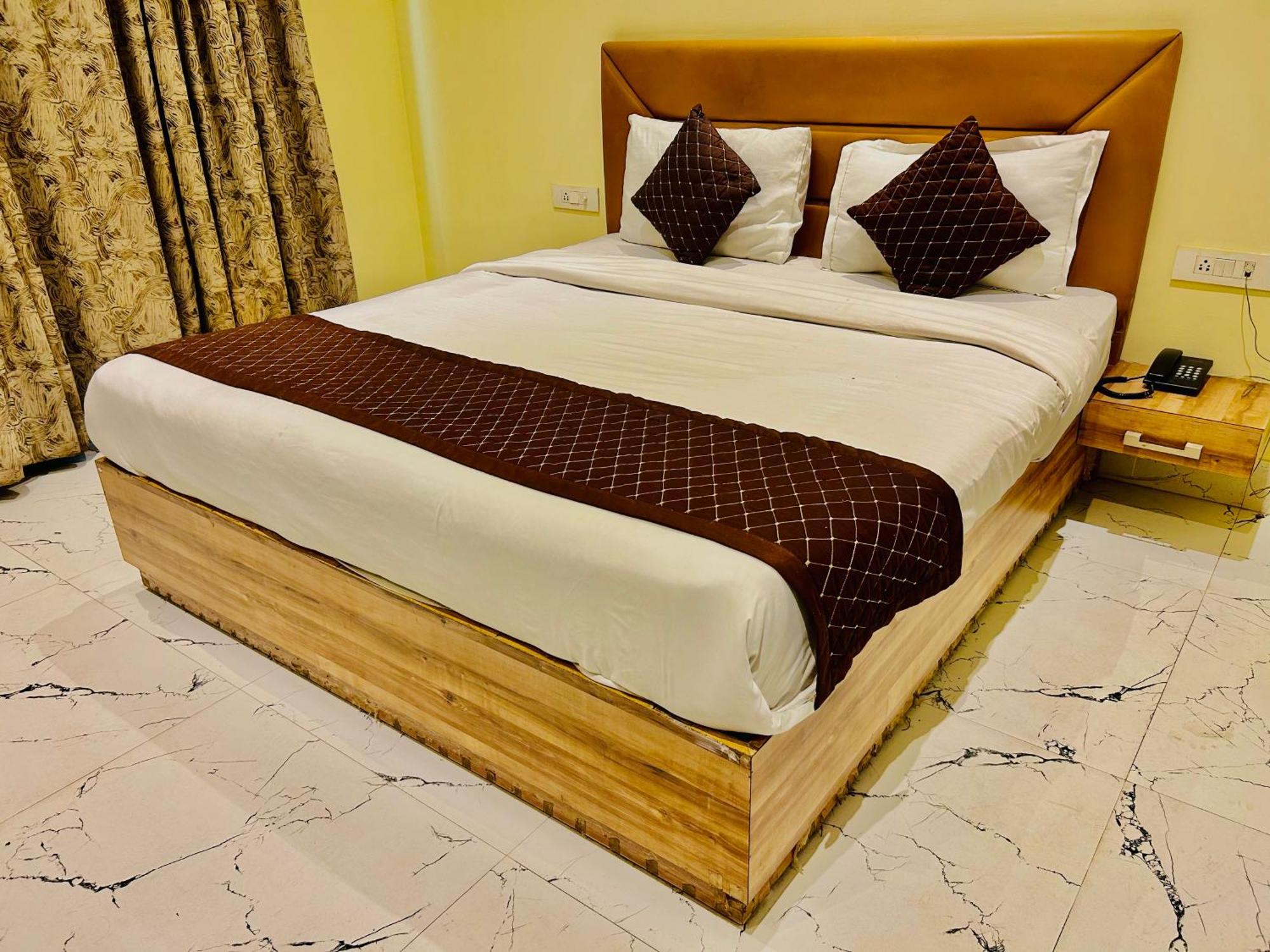 Hotel Royal Paradise By Kdson New Delhi Extérieur photo